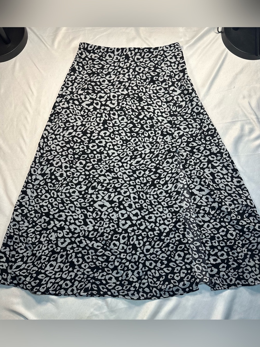 Black‎ & White Leopard-Print A-Line Skirt